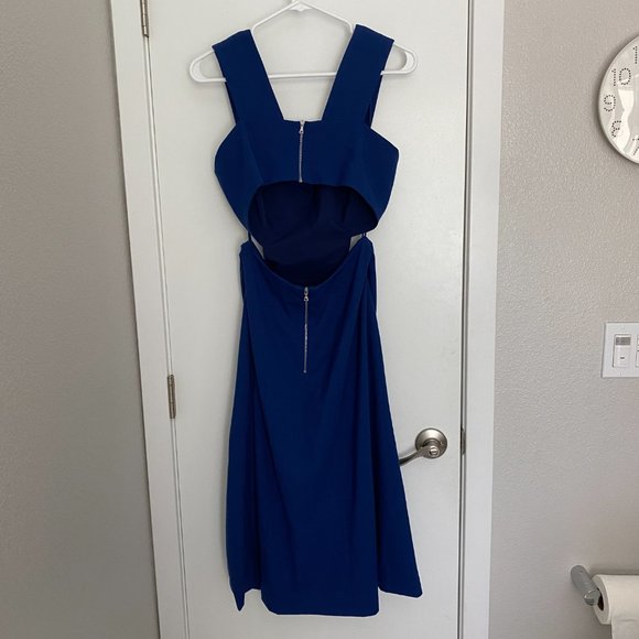 SUNO Royal Blue Cut-Out Knee Length Dress - NWT - Picture 5 of 8
